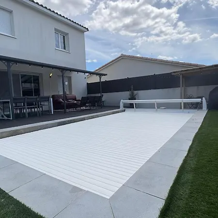 Prestige Piscine, Barbecue, Clim, Jardin Prosconciergerie