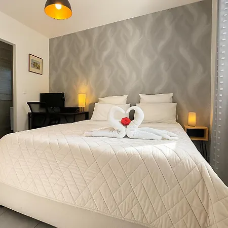 Villa Prestige Piscine, Barbecue, Clim, Jardin Prosconciergerie